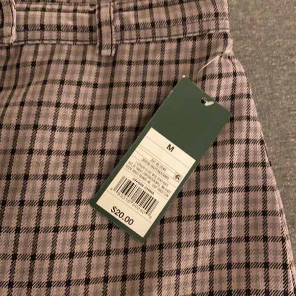 Pink and black front zip skirt - Picture 3 of 3